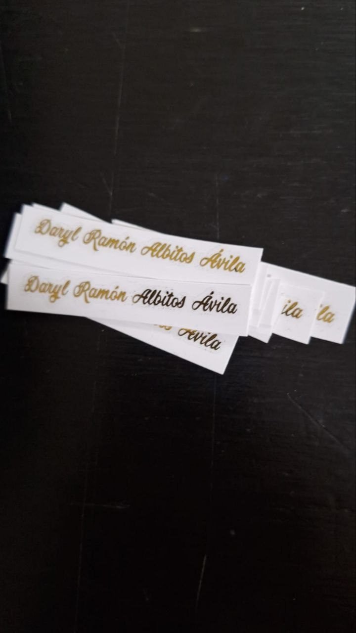 Recuerdo personalizado — trabajo 1 de 12