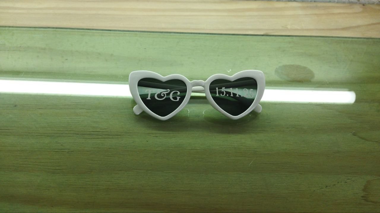 Recuerdo personalizado — trabajo 6 de 12